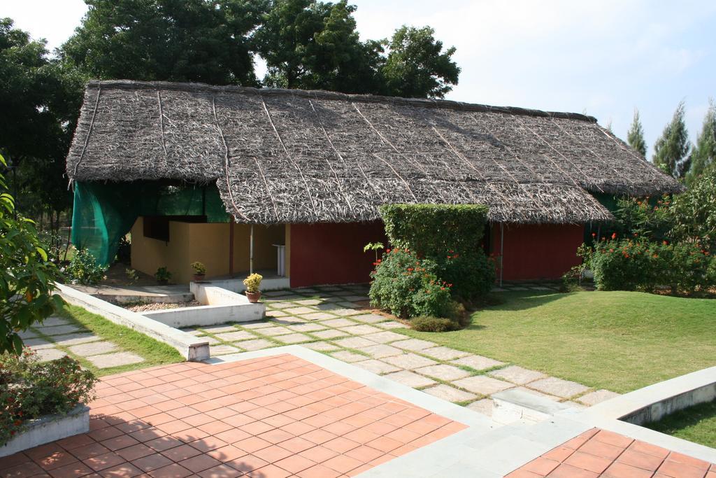 Sterling Arunai Anantha - Tiruvannāmalai Exteriör bild