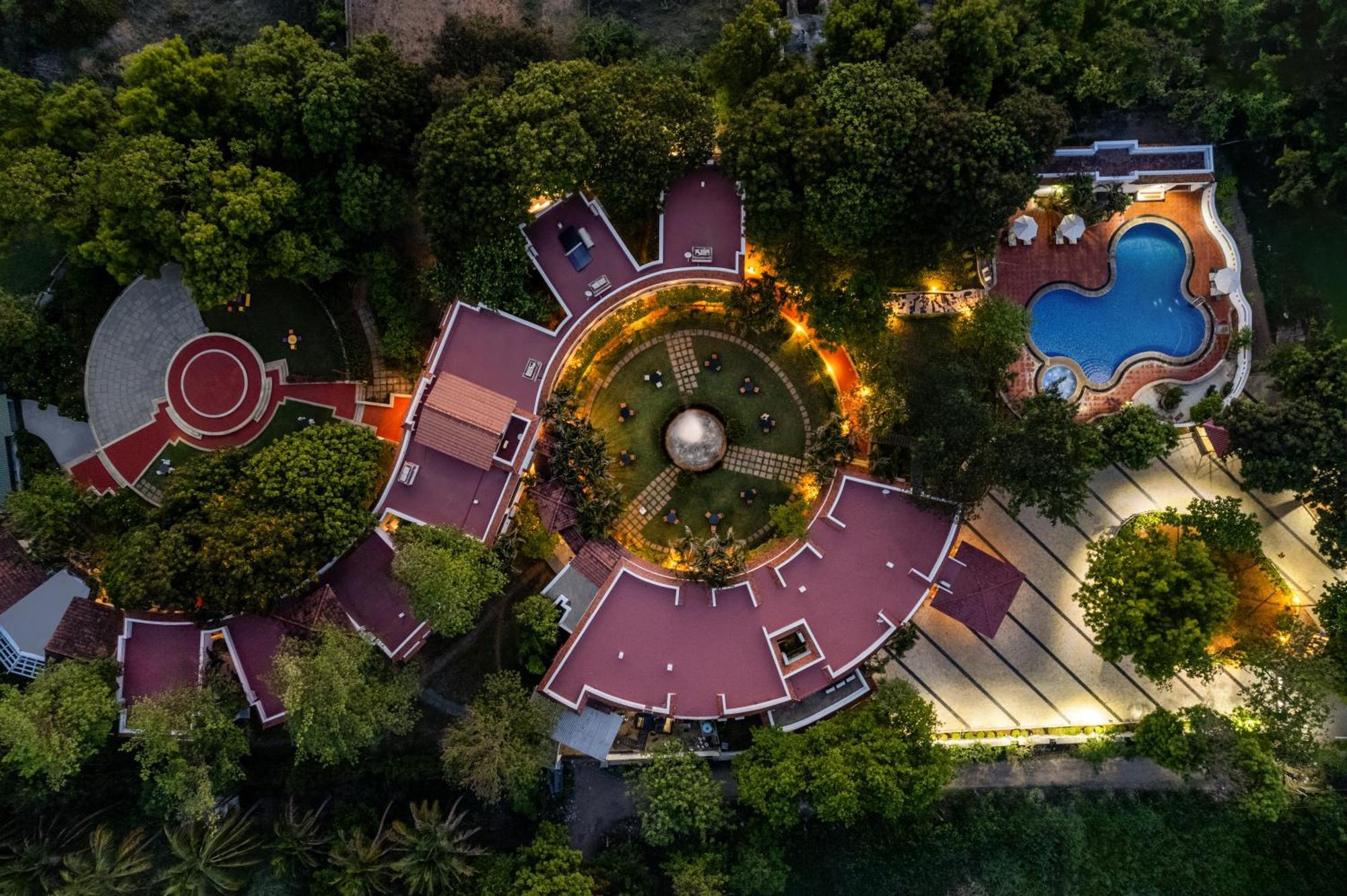 Sterling Arunai Anantha - Tiruvannāmalai Exteriör bild