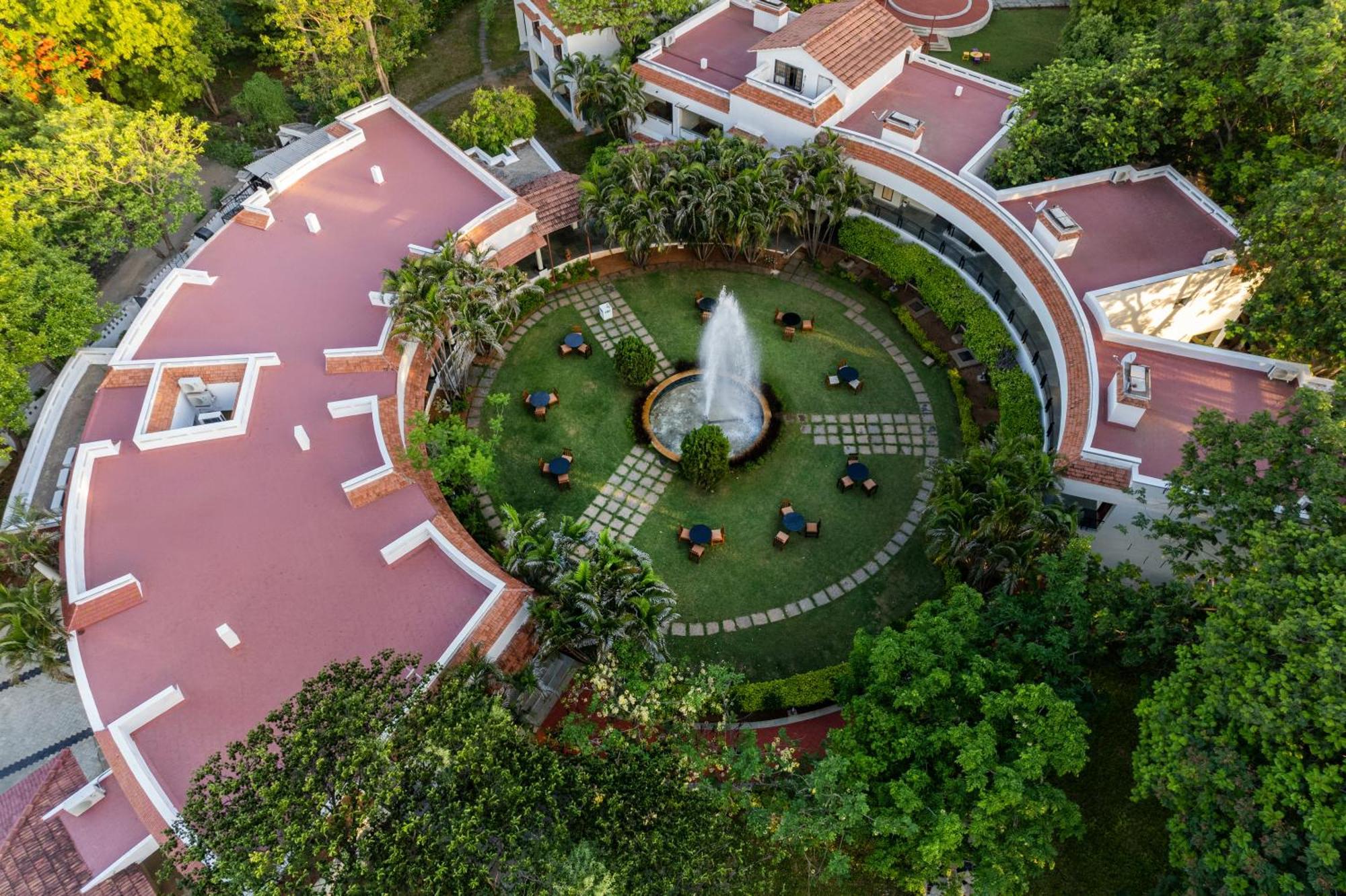 Sterling Arunai Anantha - Tiruvannāmalai Exteriör bild